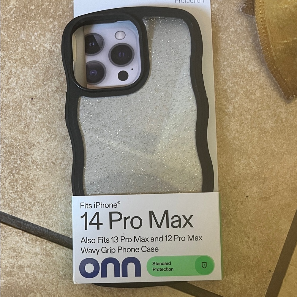 Onn Black and Silver Wavy Grip Phone Case for iPhone 14 Pro Max
